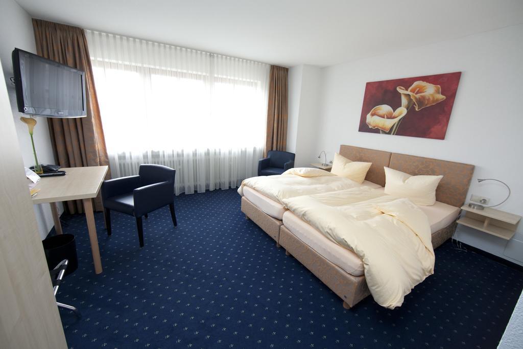 Hotel Restaurant Engel Pfaffenweiler Pokoj fotografie